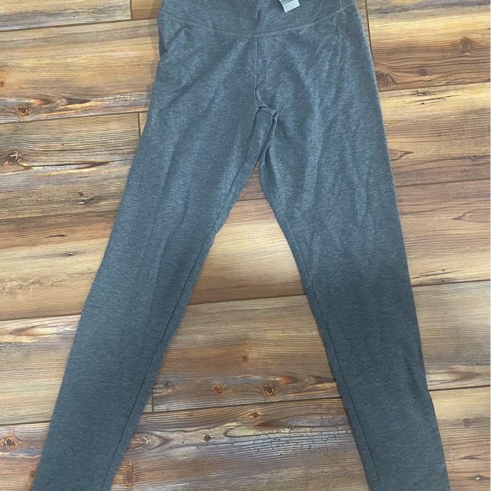 Aerie Women’s Leggings. Chill. Play. Move. Feel Comfy Everyday Stretch Cotton.